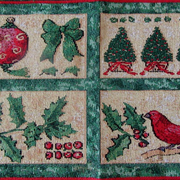 Vintage Christmas holiday tapestry style table runner & 2  placemats - Picture 3 of 4